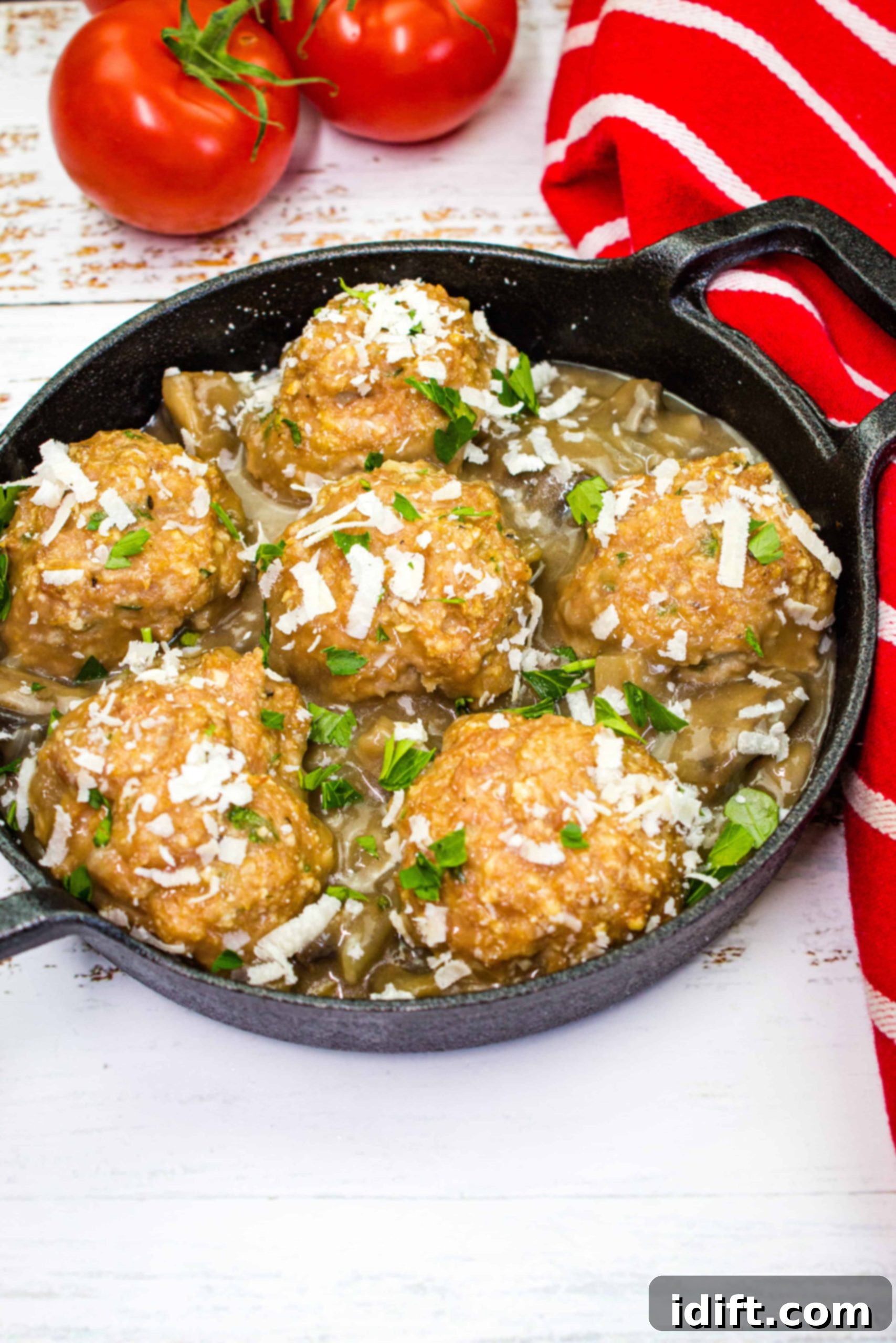 Savory Marsala Chicken Meatballs 1 featured 30474 scaled