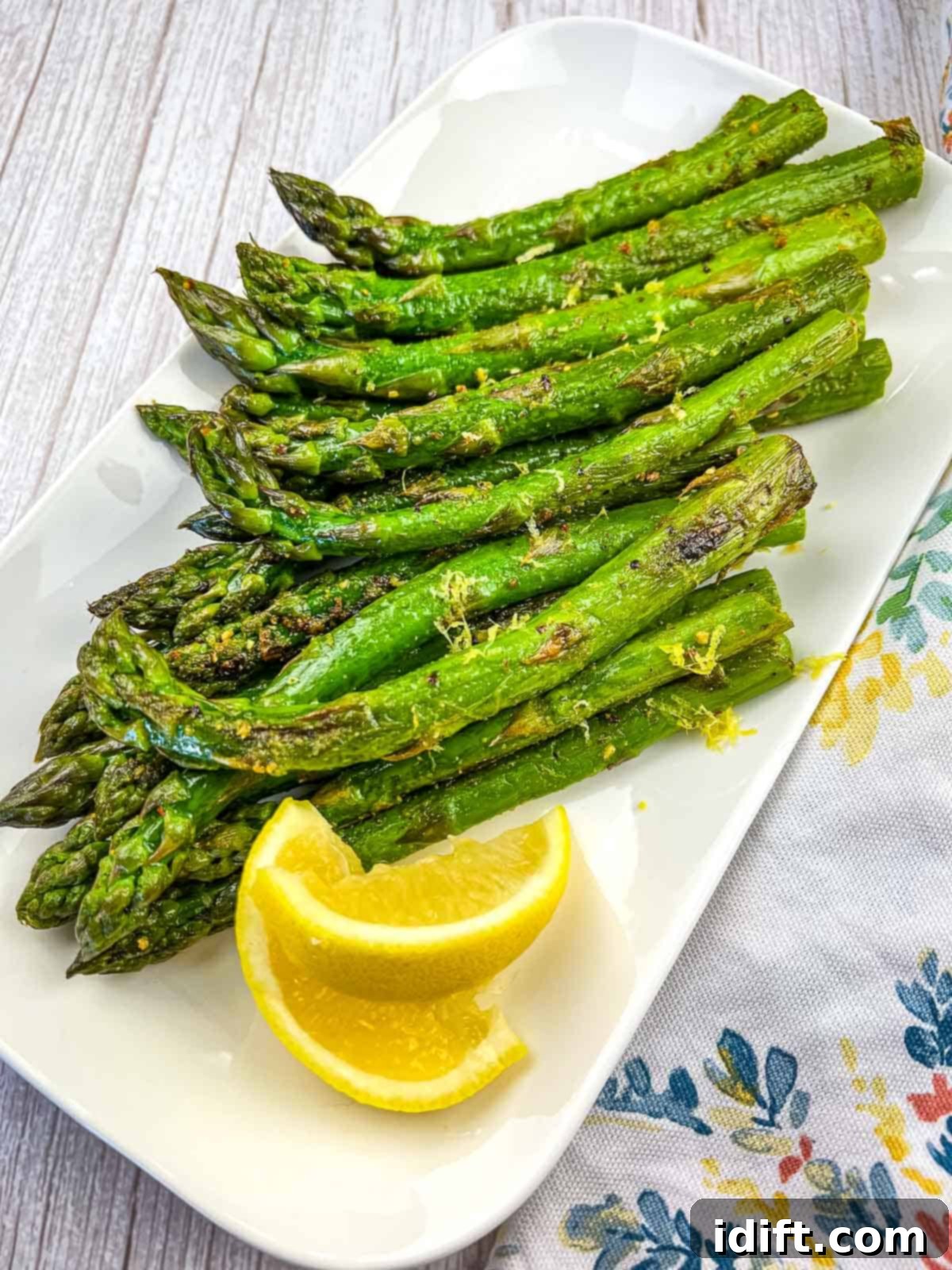 Perfectly Seared Blackstone Asparagus 1 featured 36689