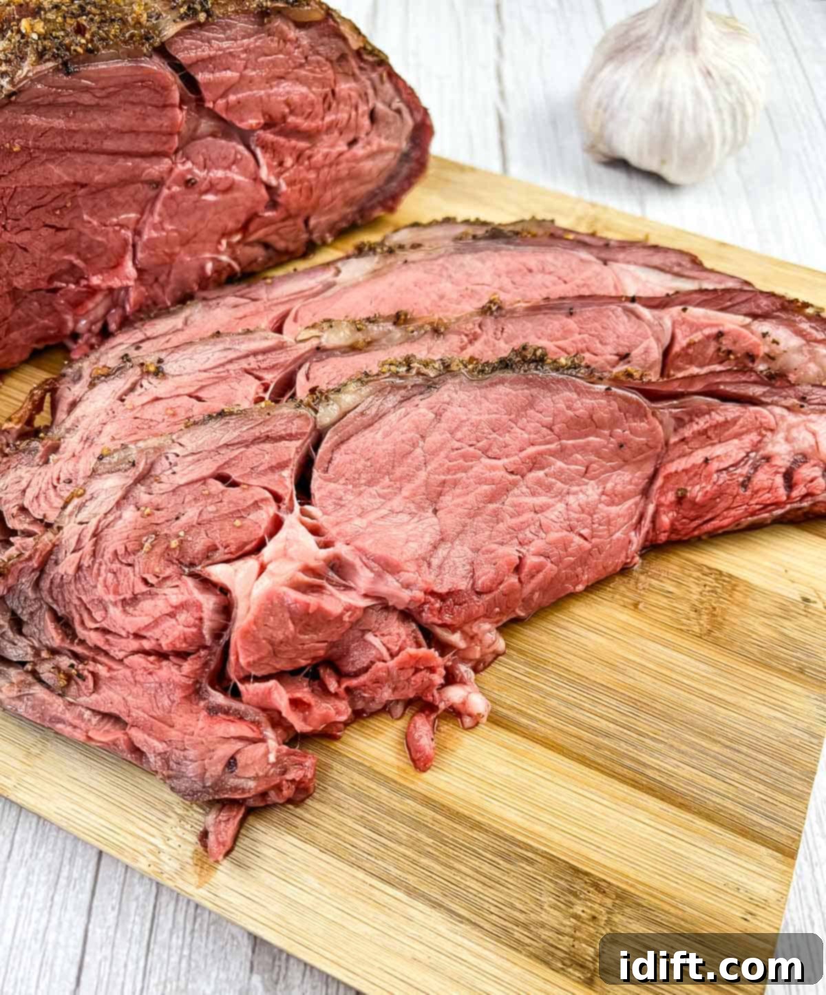 Slow-Smoked Ribeye Perfection 1 featured 37197