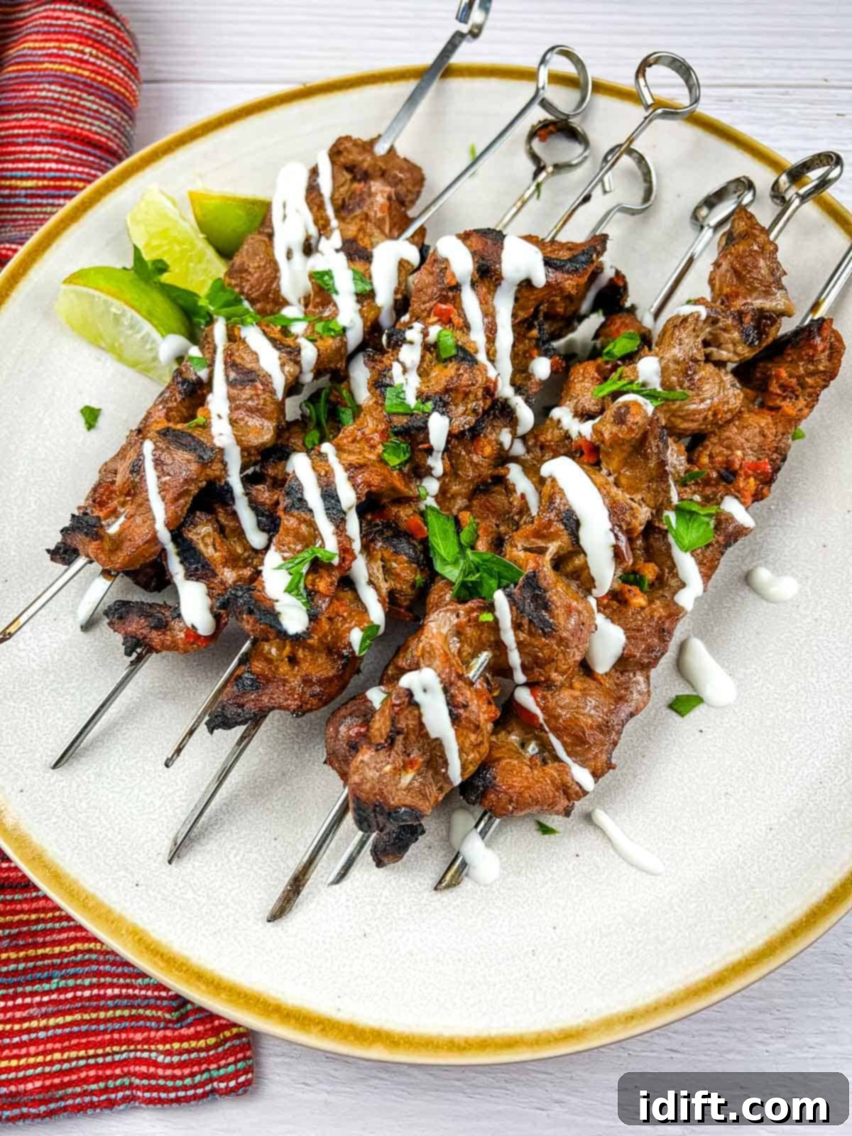 Sizzling Steak Skewers with Zesty Mojo Rojo 1 featured 40678