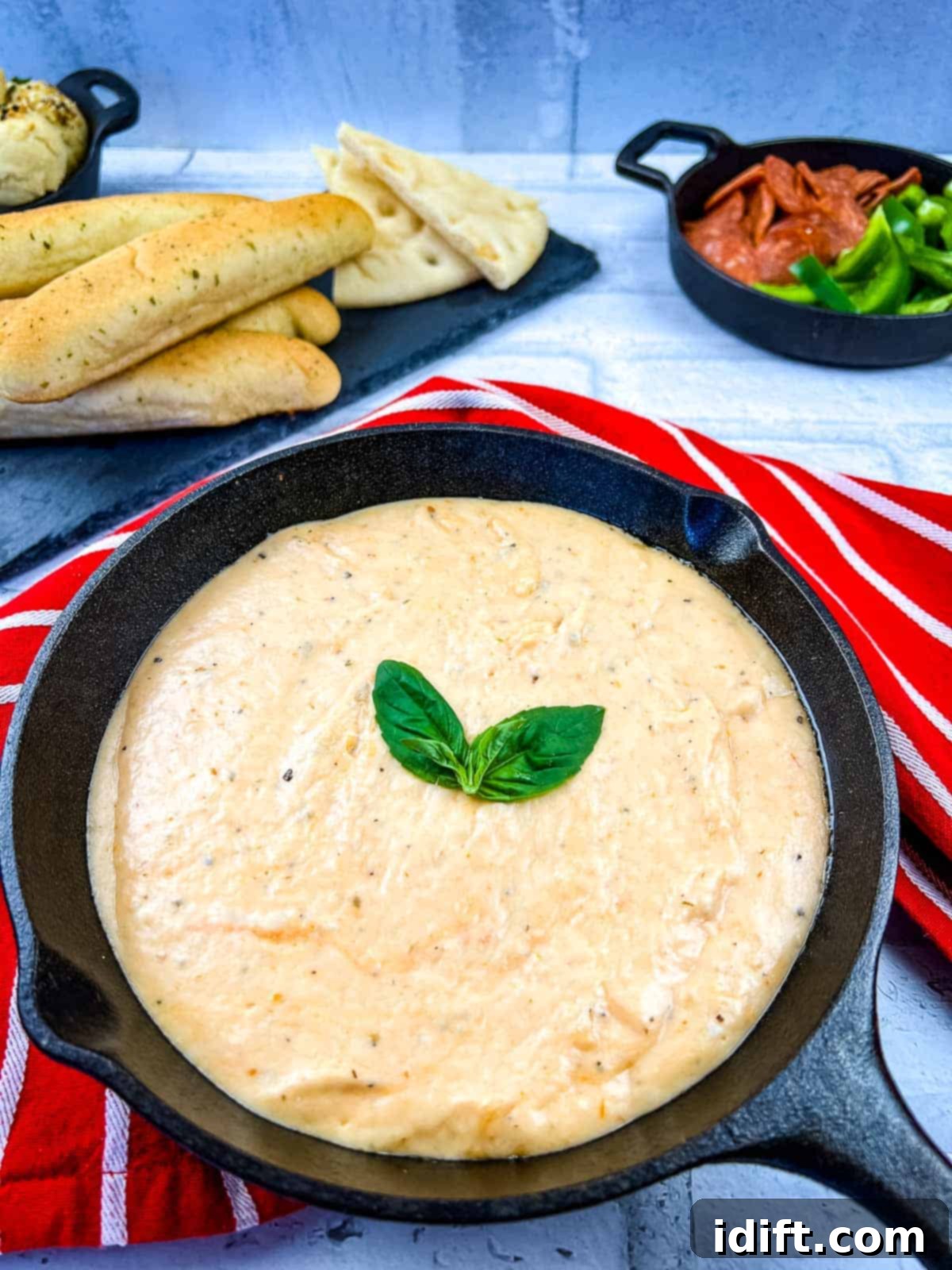 Pizza Fondue A Savory Spin on Classic Fondue 1 featured 46874