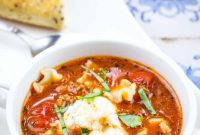 Cozy Cheesy Lasagna Soup