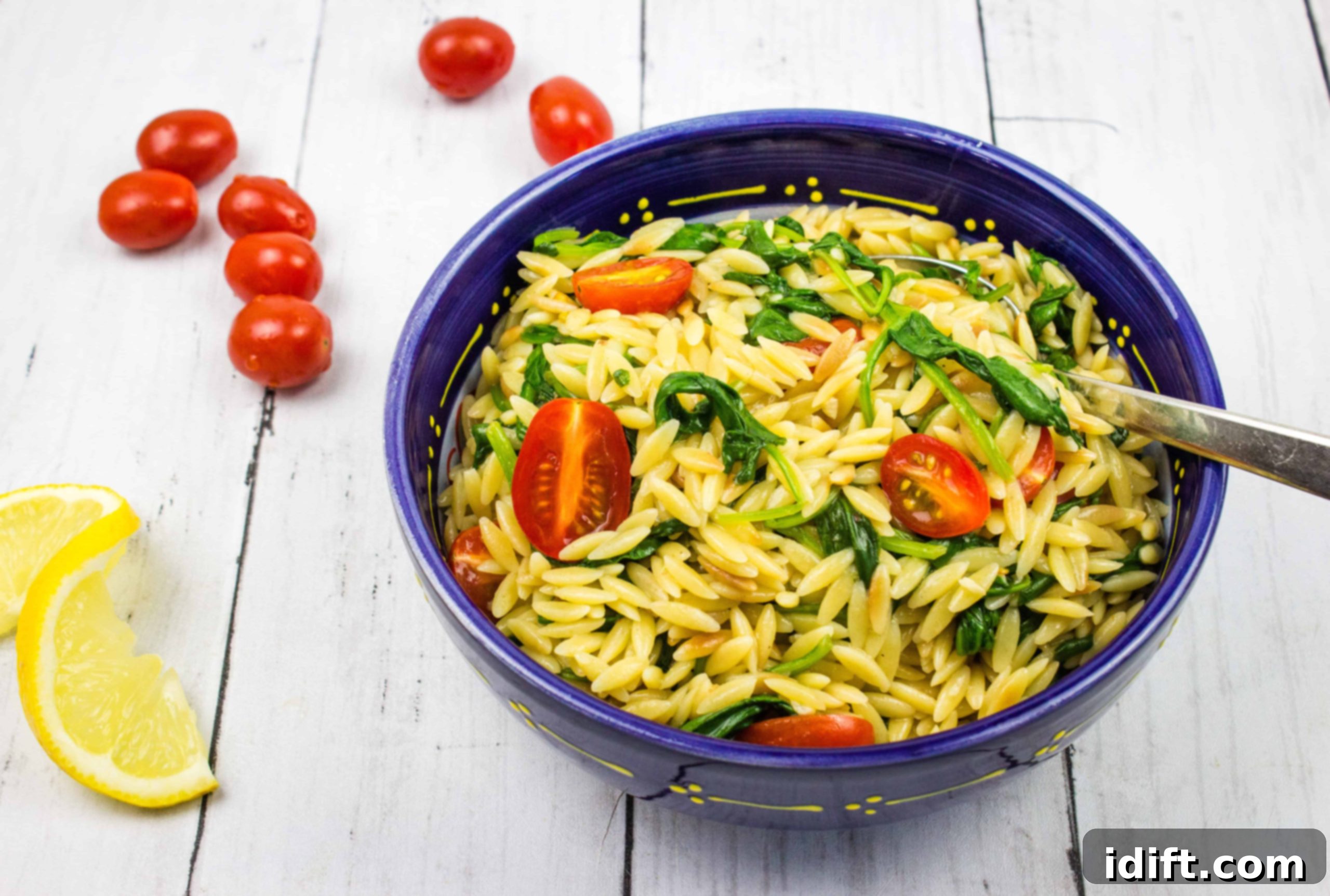 Velvety Spinach and Tomato Orzo 1 featured 7654 scaled