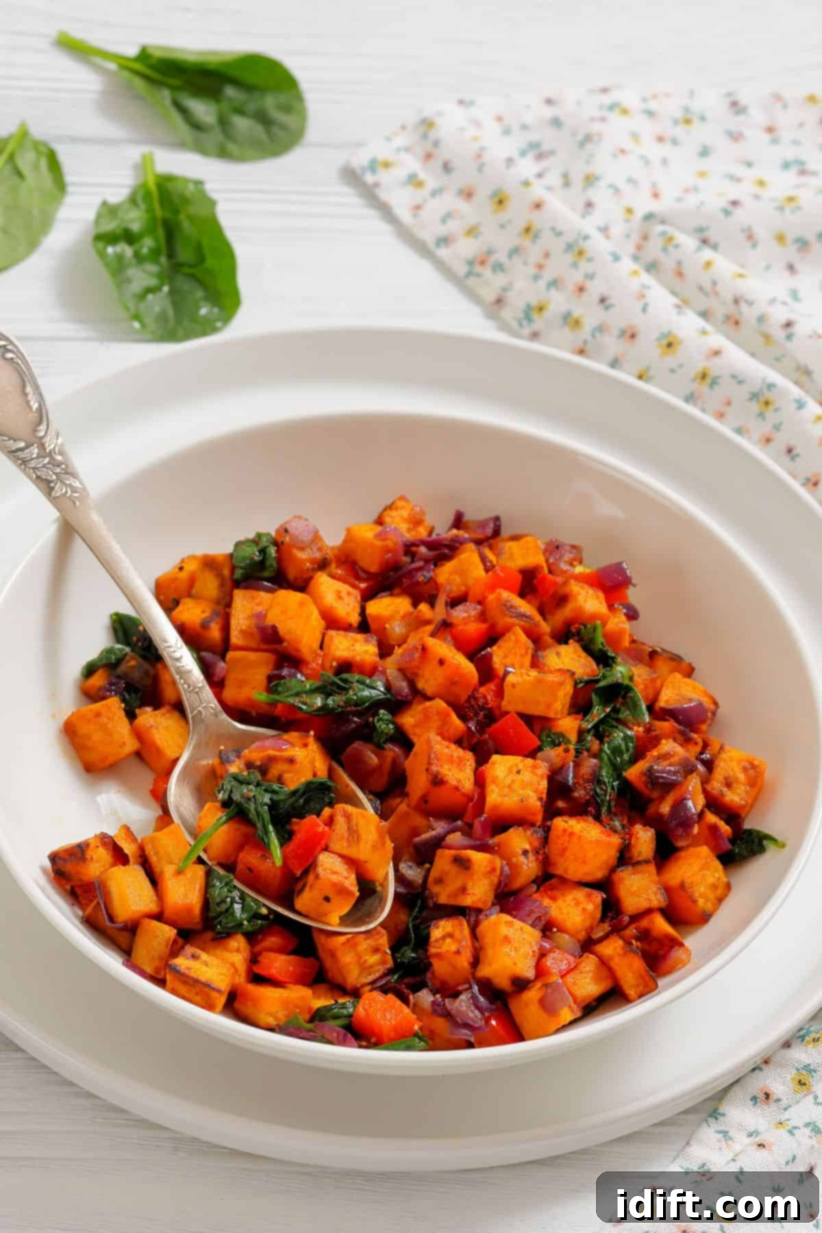 Golden Sweet Potato and Spinach Hash 1 featured 90742